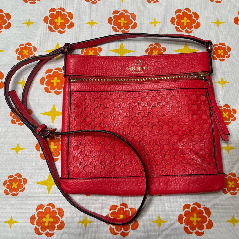 Red Kate spade purse like new!!